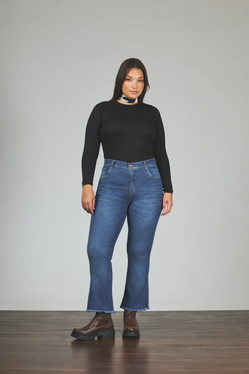 ART. 796 | CROP SEMI OXFORD STONE CON TAJO EN BOTA ELASTIZADO