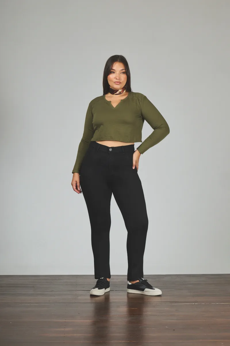 ART. 802 | NEGRO CLASICO BOLSILLO CON ARANDELA ELASTIZADO