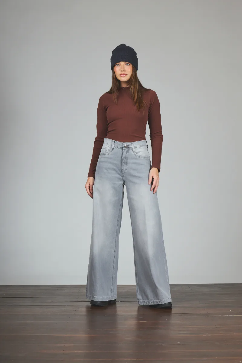 ART. 360 | MAXI BAGGY CLÁSICO GRIS RÍGIDO