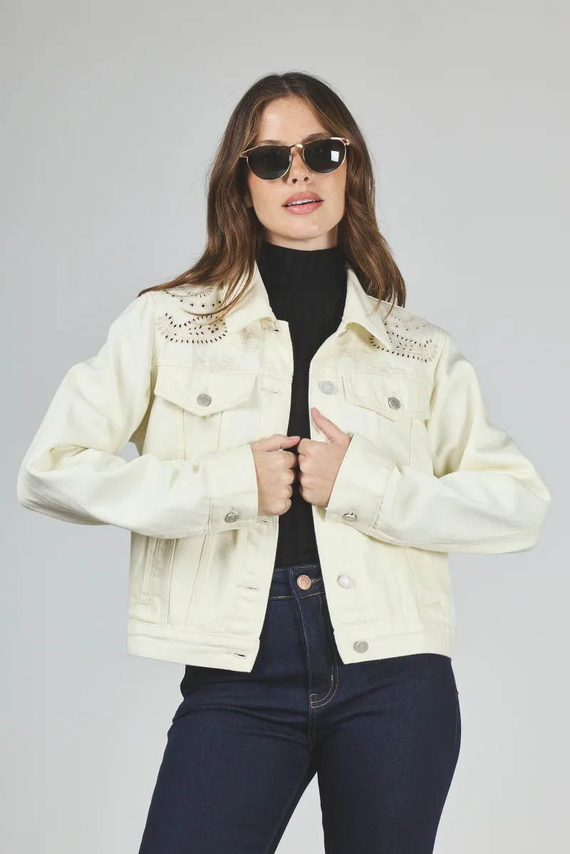 ART. 465 | CAMPERA CON BORDADO RIGIDO (BUTTER)