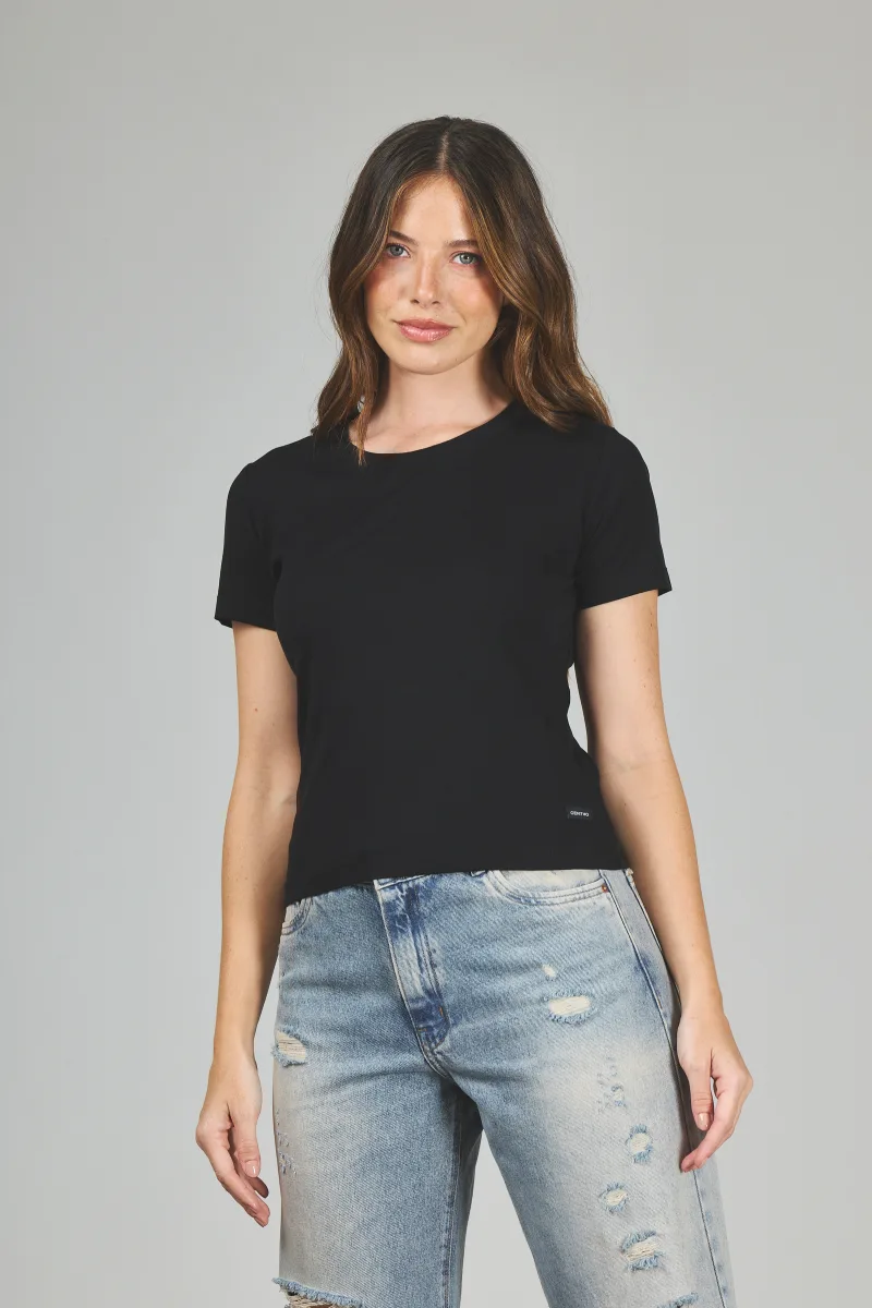 ART. A-35 | REMERA BÁSICA NEGRA MANGA CORTA PREMIUM
