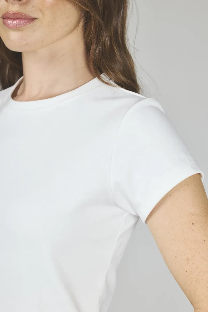 ART. E-703 | REMERA BASICA BLANCO OPTICO MANGA CORTA
