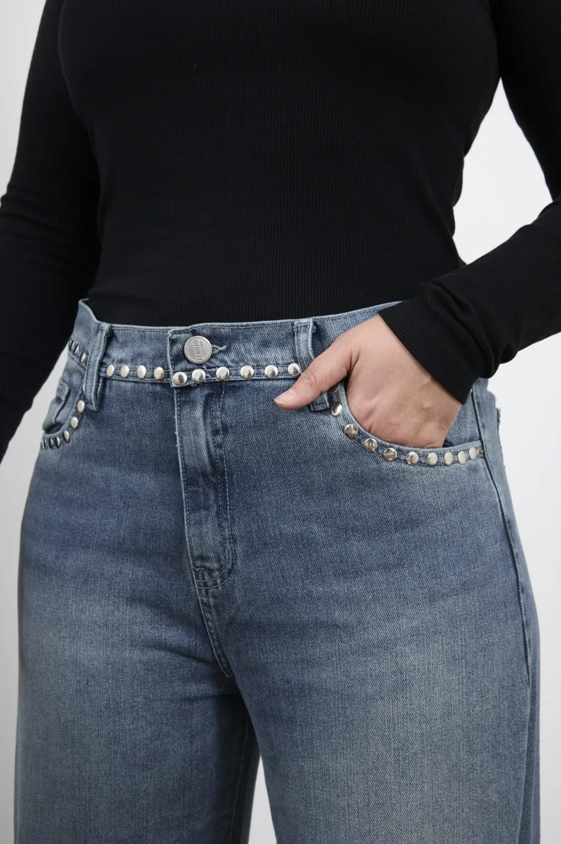 ART. 909 | BAGGY MATIZADO CON TACHAS EN BOLSILLO RIGIDO