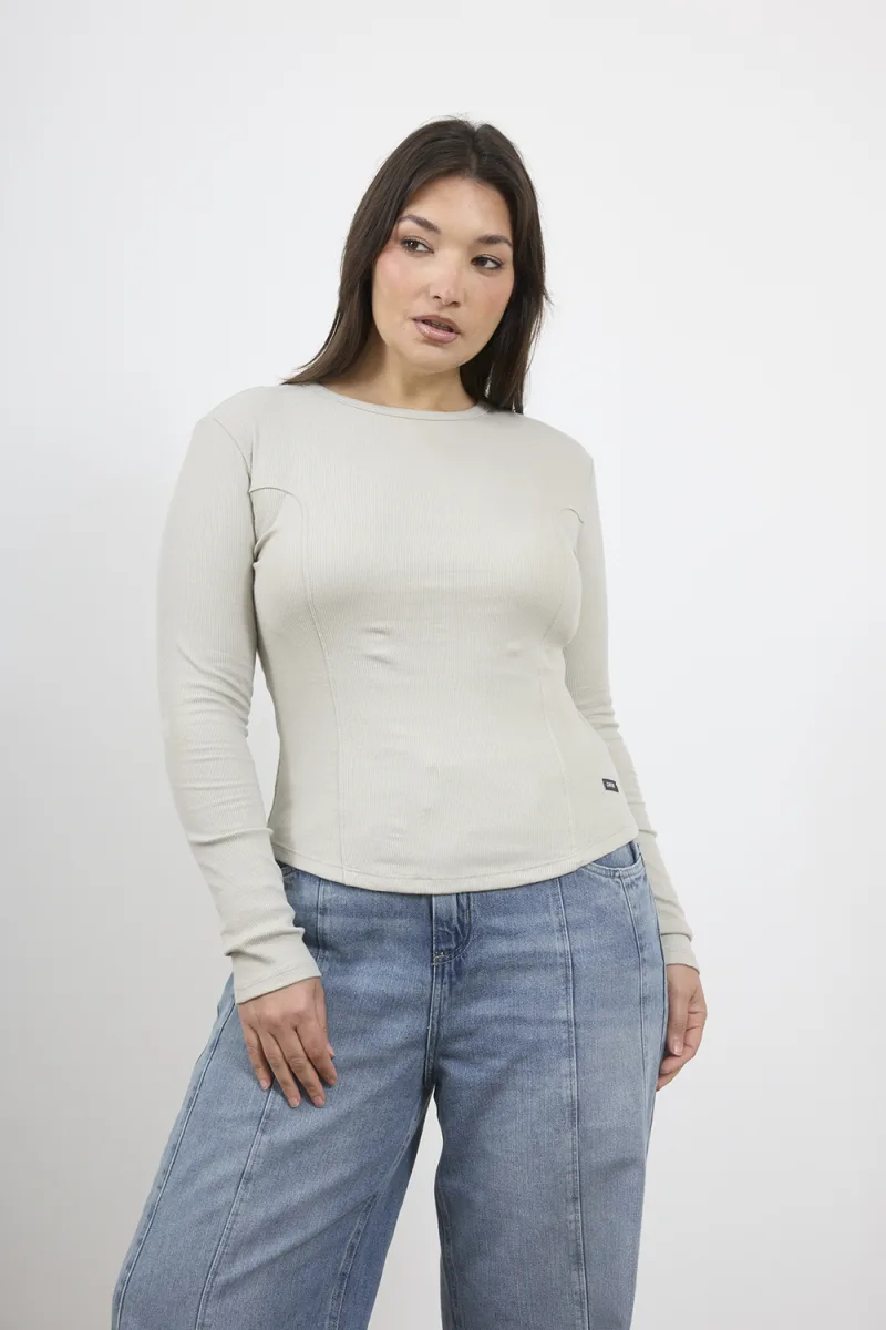 ART. E-732 | REMERA MANGA LARGA RECORTE DIOR BEIGE MORLEY ALGODON
