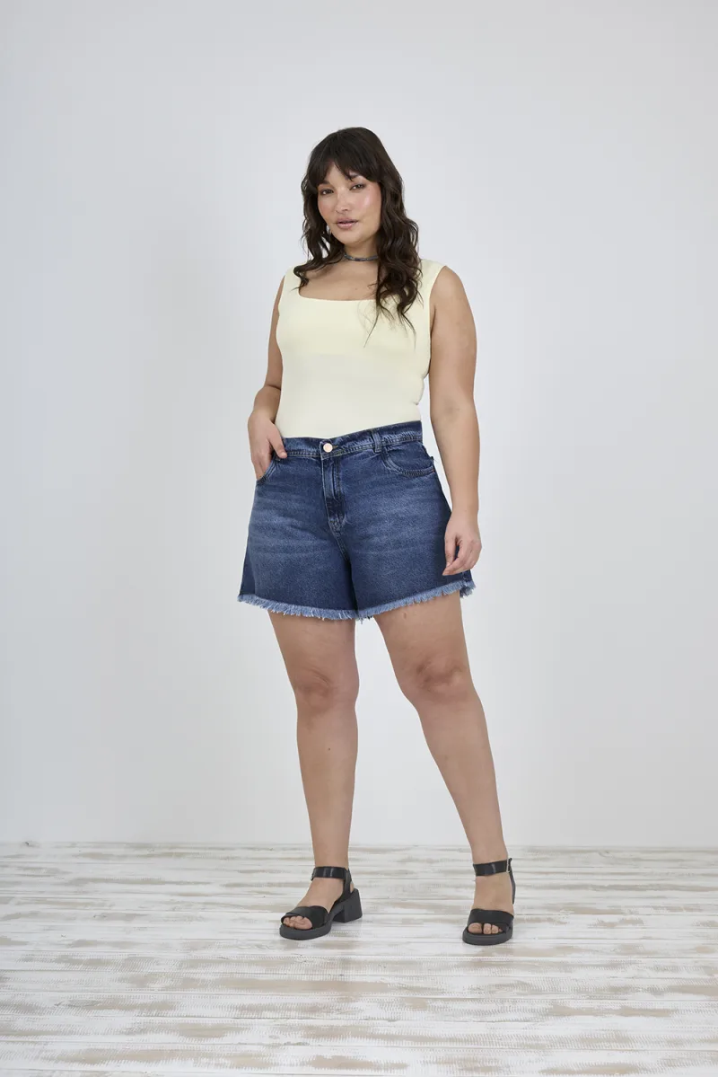 ART. M-575 | SHORT AZUL DEFLECADO RÍGIDO