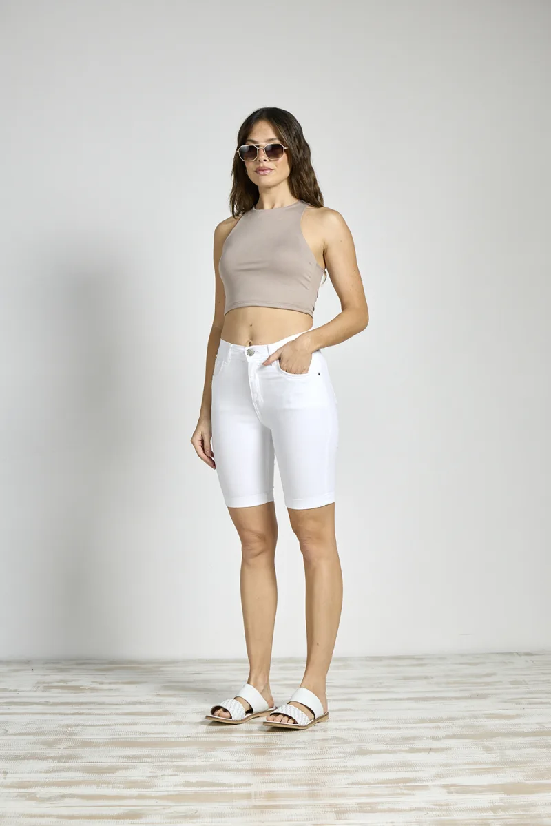 ART. C-57 | BERMUDA BLANCA CLASICA ELASTIZADA